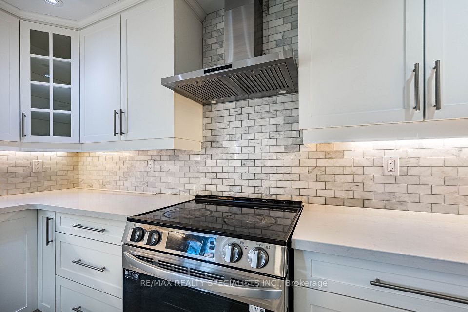 3166 SHADETREE Drive MAIN & 2ND, Mississauga, ON L5N 6P3 21