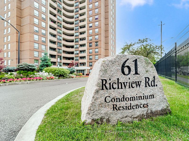 Condo Apartment at 61 Richview Road 609, Toronto, ON M9A 4B5
