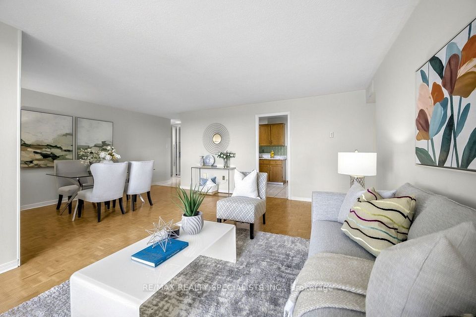 61 Richview Road 609, Toronto, ON M9A 4B5 7