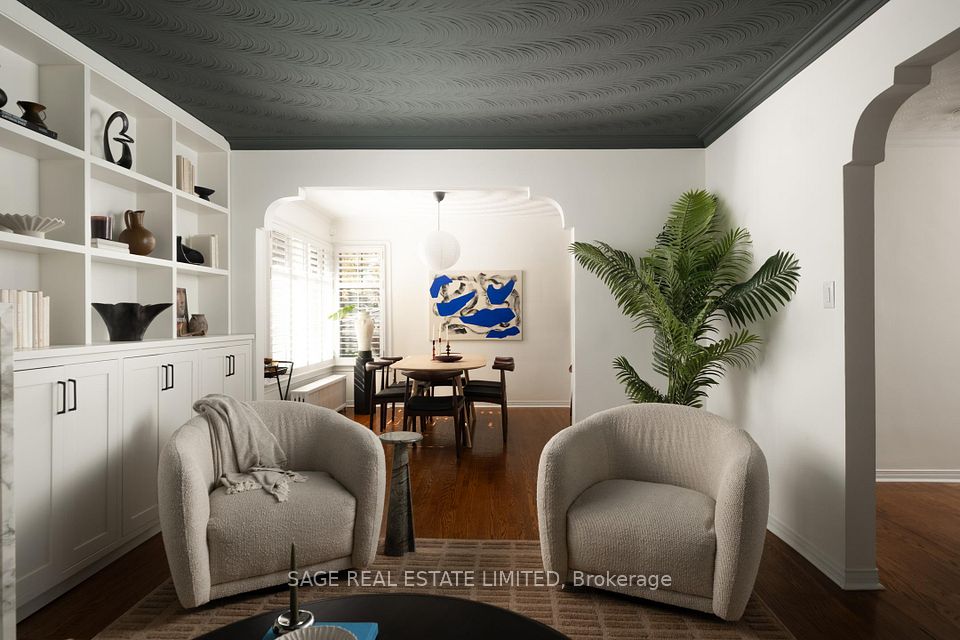147 Thompson Avenue, Toronto, ON M8Y 2V2 12