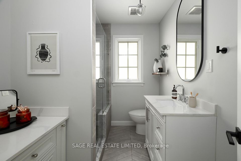 147 Thompson Avenue, Toronto, ON M8Y 2V2 24