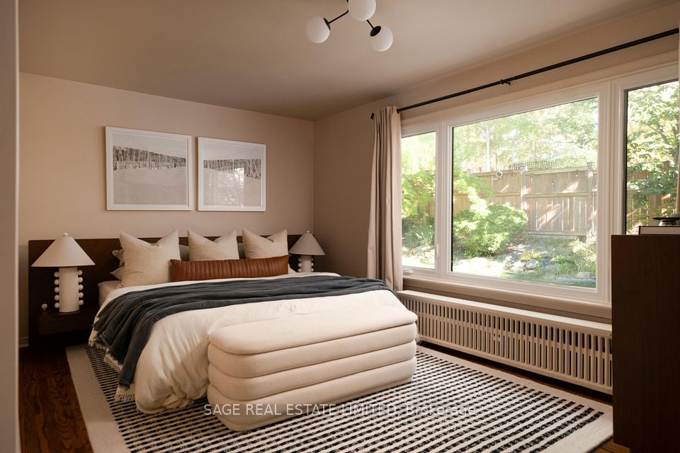 147 Thompson Avenue, Toronto, ON M8Y 2V2 18