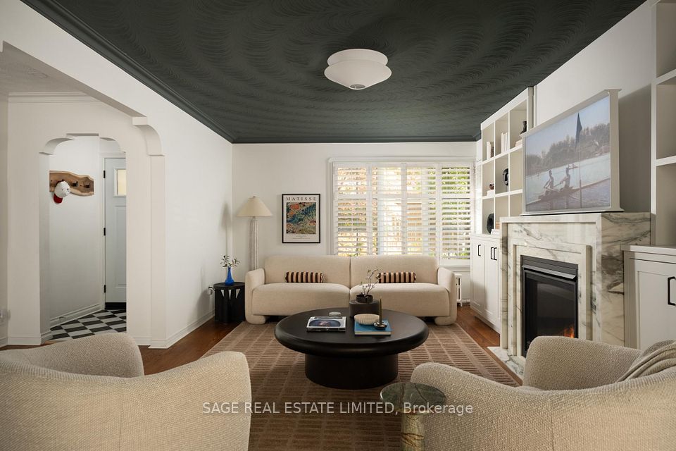 147 Thompson Avenue, Toronto, ON M8Y 2V2 9