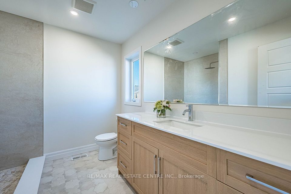 10 Mincing Trail, Brampton, ON L7A 4T6 23