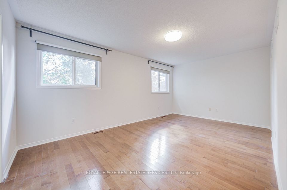 3784 Oland Drive, Mississauga, ON L5M 6M7 20