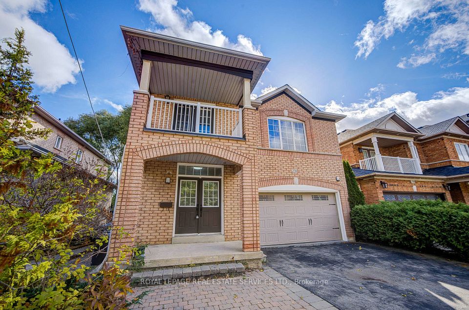 3784 Oland Drive, Mississauga, ON L5M 6M7 2