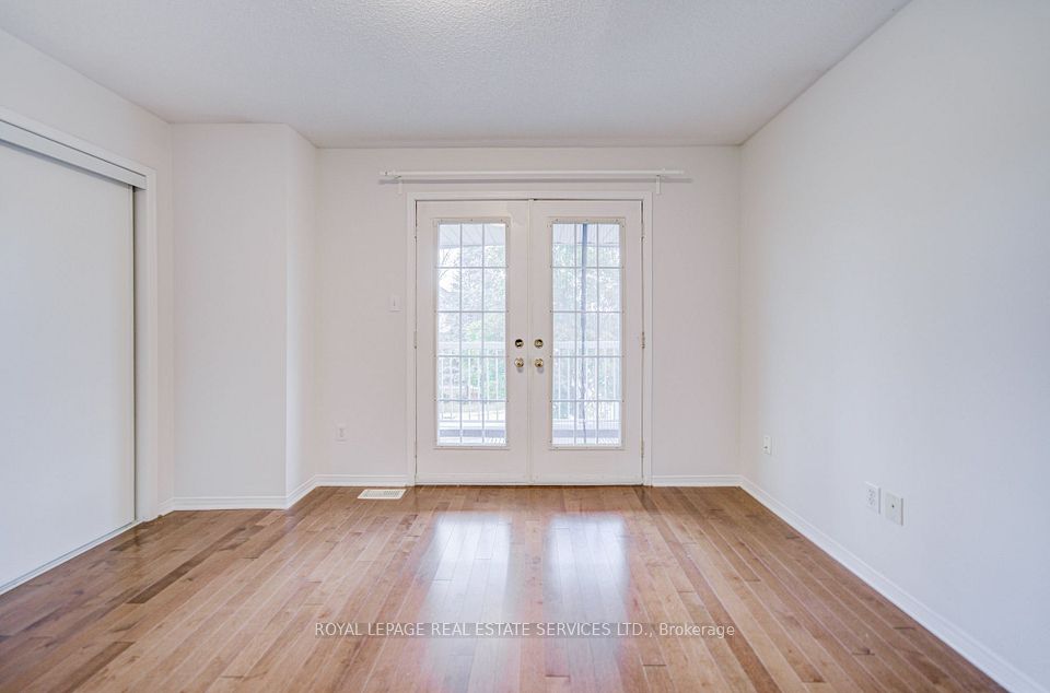 3784 Oland Drive, Mississauga, ON L5M 6M7 23