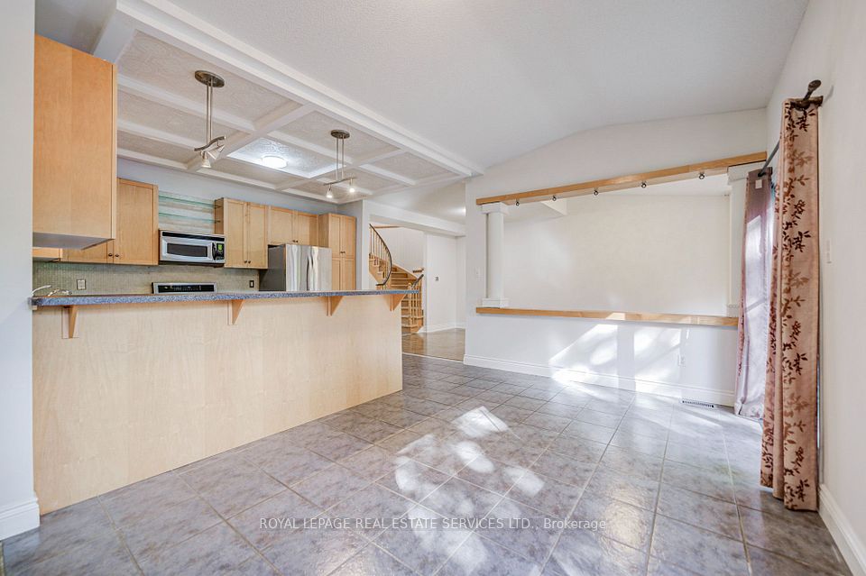 3784 Oland Drive, Mississauga, ON L5M 6M7 16