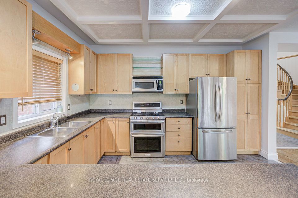 3784 Oland Drive, Mississauga, ON L5M 6M7 13
