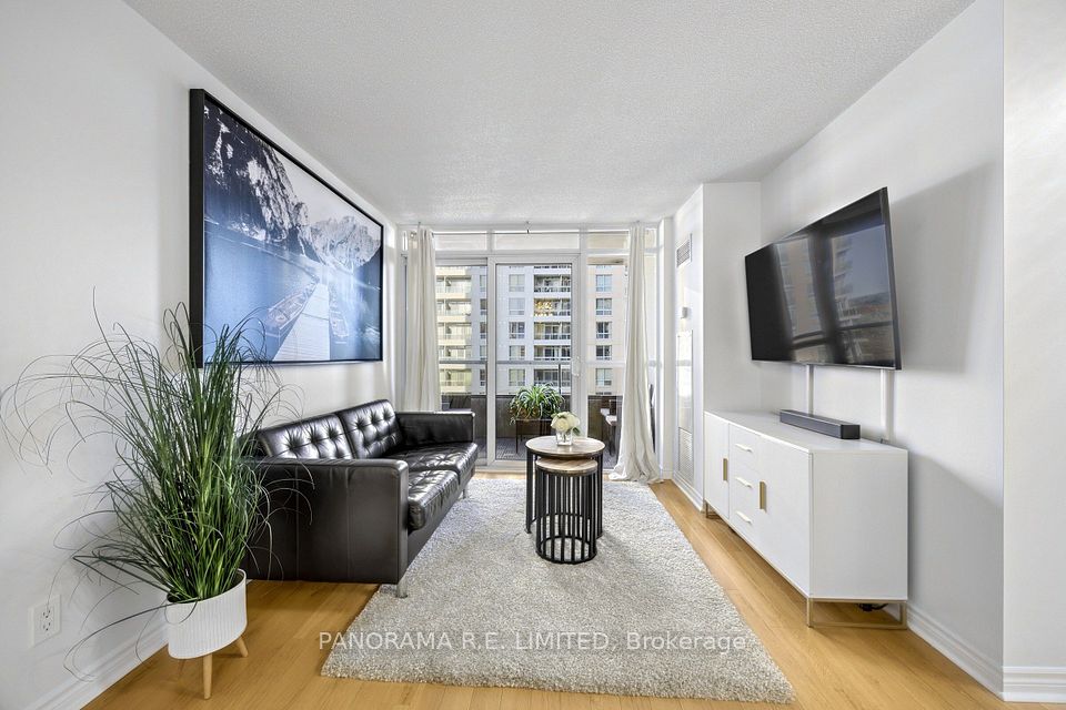 5233 Dundas Street W 723, Toronto, ON M9B 6M1 2