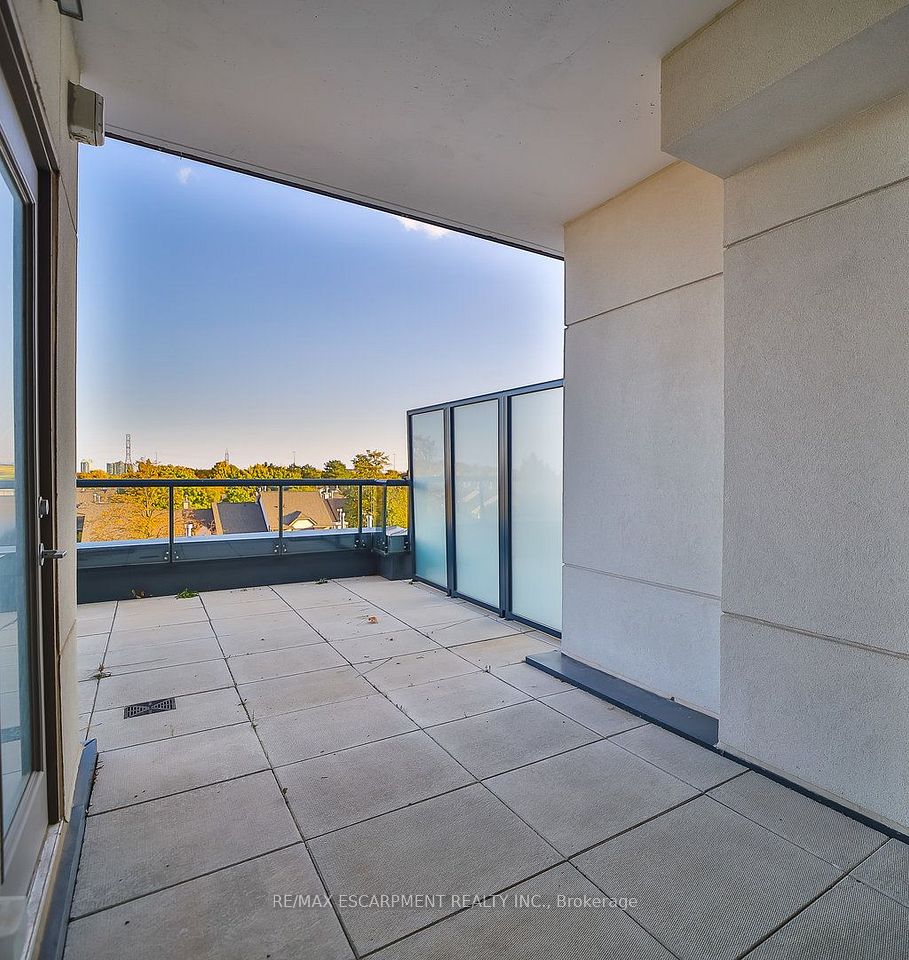 2530 Eglinton Avenue W 102, Mississauga, ON L5M 0Z5 22