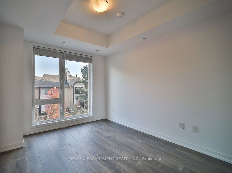 2530 Eglinton Avenue W 102, Mississauga, ON L5M 0Z5 11