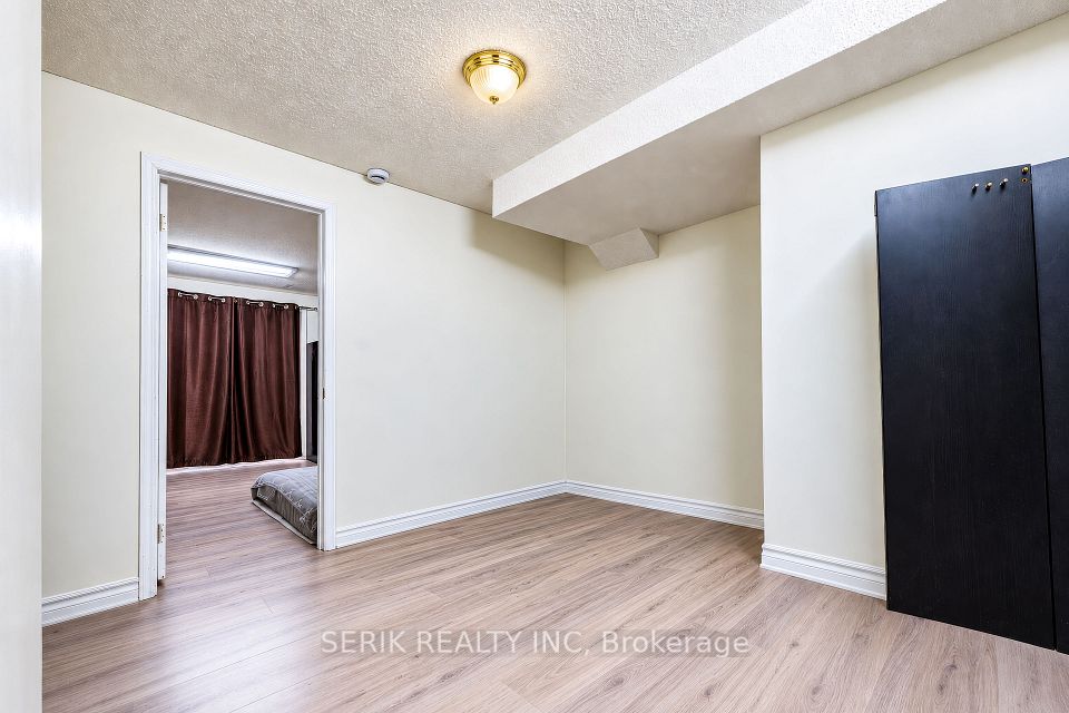 2 Rusthall Way, Brampton, ON L6V 3R6 10