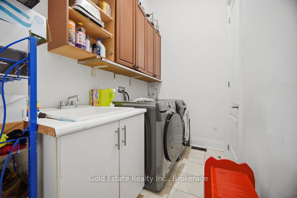 15 Dairymaid Road, Brampton, ON L6X 5P6 19