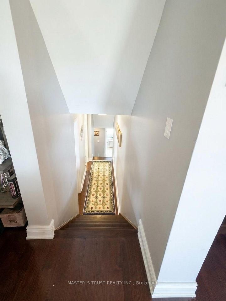 11 Wincott Drive 1105, Toronto, ON M9R 2R9 21