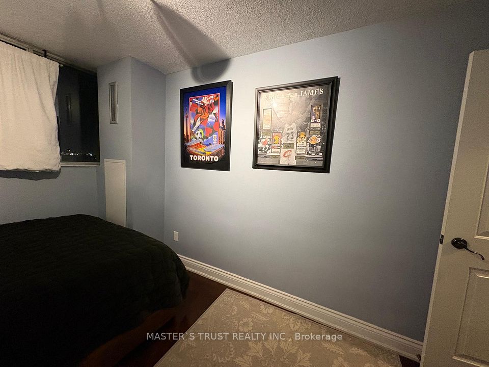 11 Wincott Drive 1105, Toronto, ON M9R 2R9 9