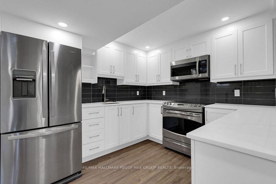 26 Celestine Drive, Toronto, ON M9R 3N1 14