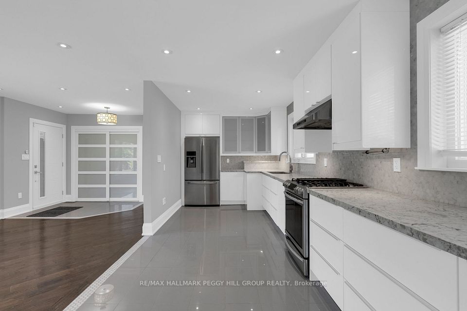 26 Celestine Drive, Toronto, ON M9R 3N1 3