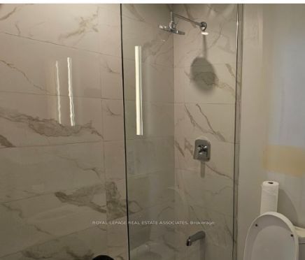 220 Missinnihe Way 1309, Mississauga, ON L5H 0A9 20