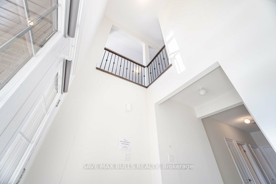 26 Foxsparrow Road, Brampton, ON L6R 4E1 4
