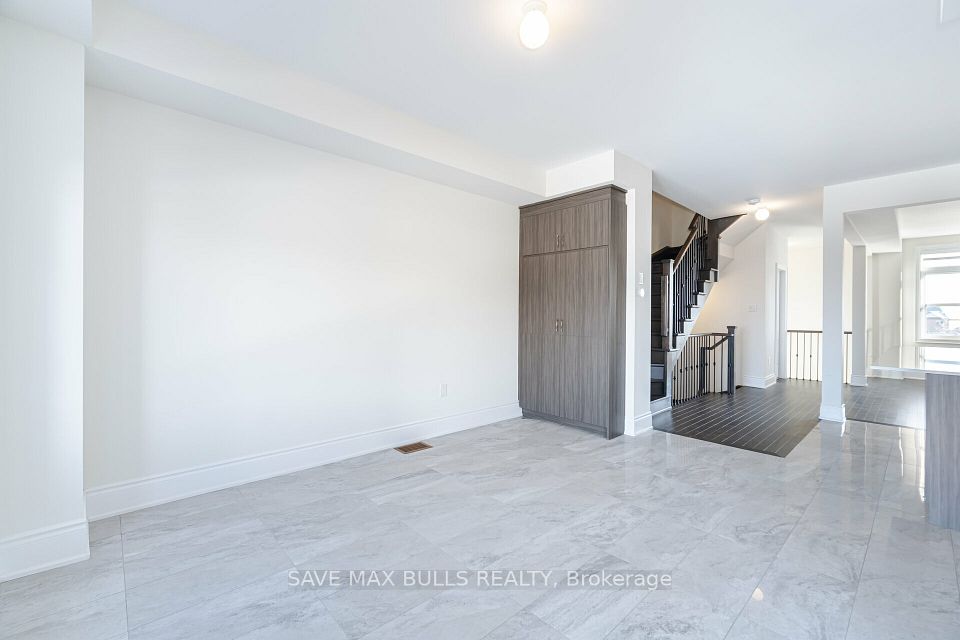 26 Foxsparrow Road, Brampton, ON L6R 4E1 16