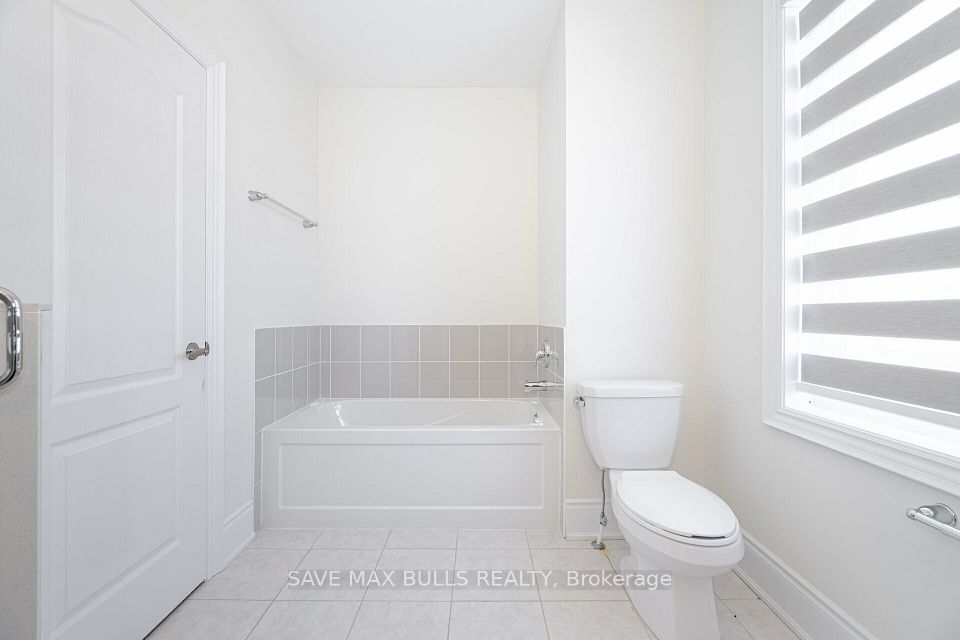 26 Foxsparrow Road, Brampton, ON L6R 4E1 25