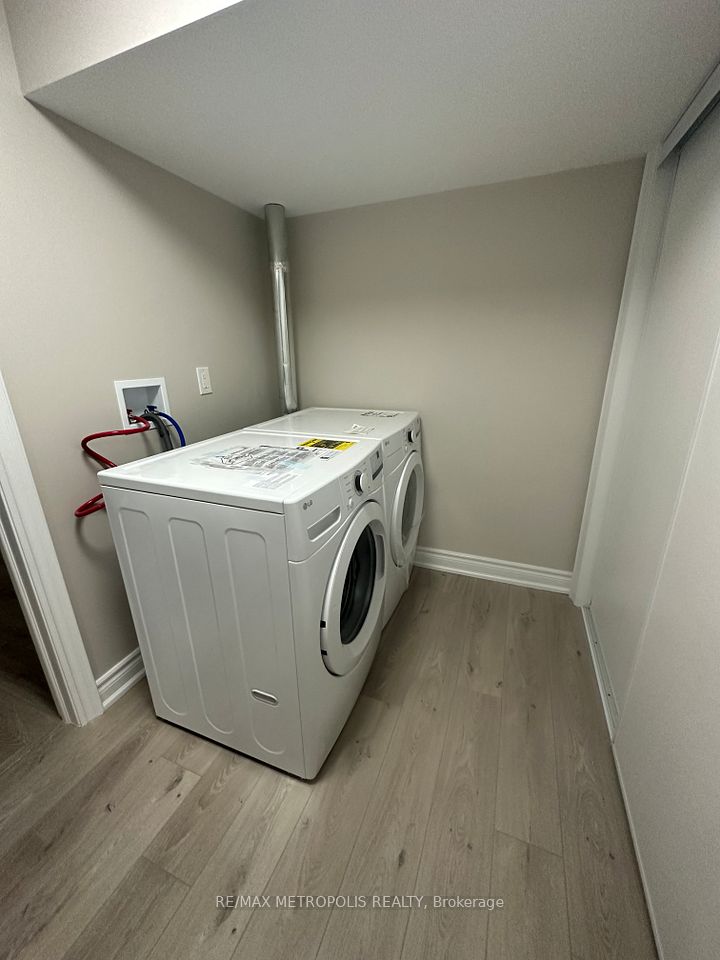 12 Catchfly Crescent Bsmt, Brampton, ON L6P 2H8 8