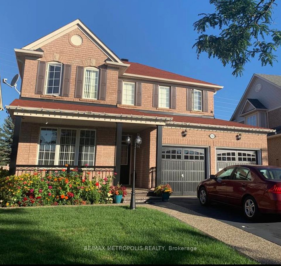 Detached at 12 Catchfly Crescent Bsmt, Brampton, ON L6P 2H8