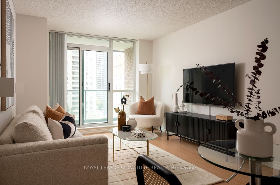 17 Michael Power Place 601, Toronto, ON M9A 5G5 8