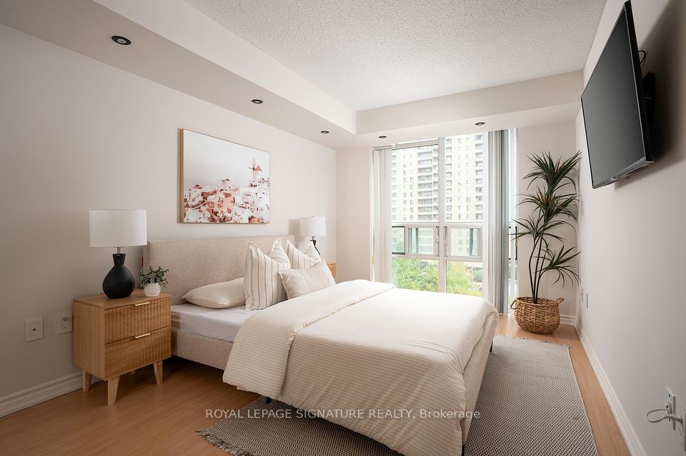 17 Michael Power Place 601, Toronto, ON M9A 5G5 11