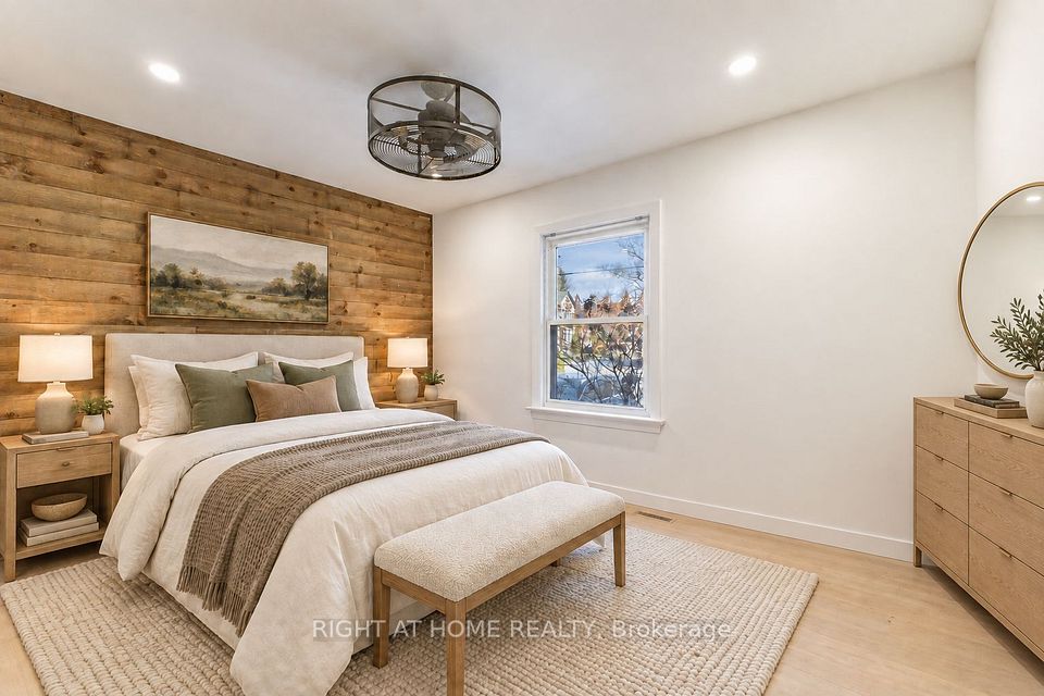 1480 Kenmuir Avenue, Mississauga, ON L5G 4B5 12