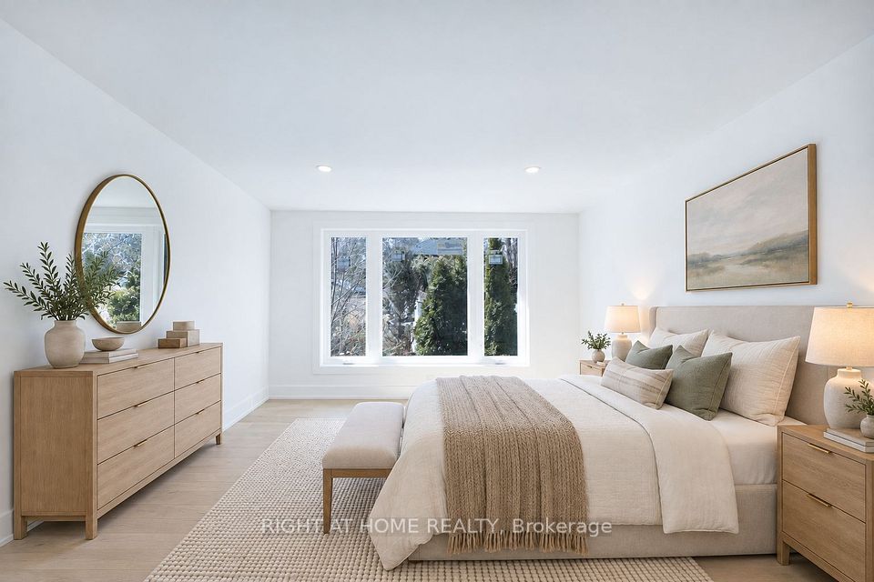 1480 Kenmuir Avenue, Mississauga, ON L5G 4B5 6