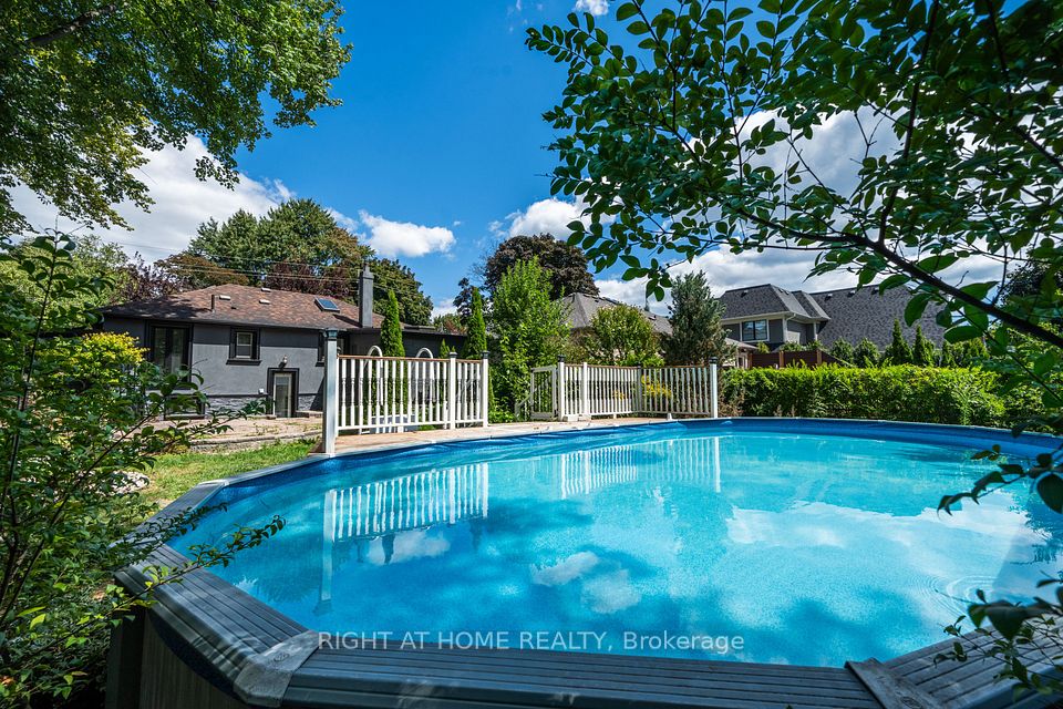 1480 Kenmuir Avenue, Mississauga, ON L5G 4B5 22