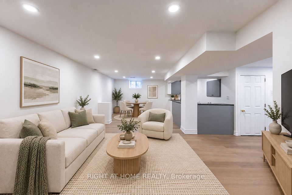 1480 Kenmuir Avenue, Mississauga, ON L5G 4B5 14