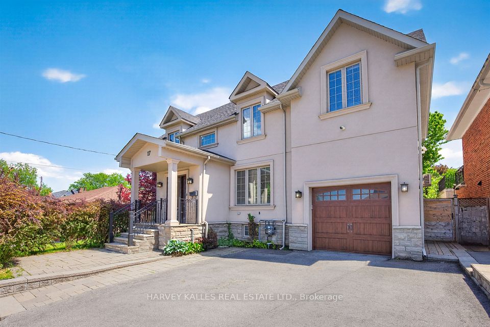 Detached at 17 Lockheed Boulevard, Toronto, ON M9P 2H5
