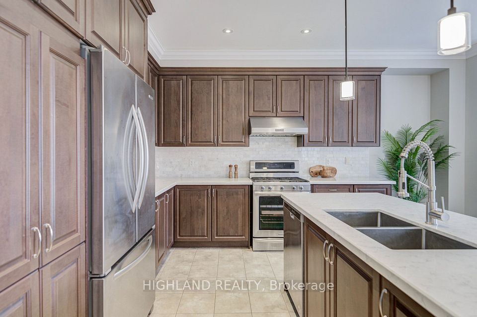 3175 Robert Brown Boulevard, Oakville, ON L6M 0P5 14
