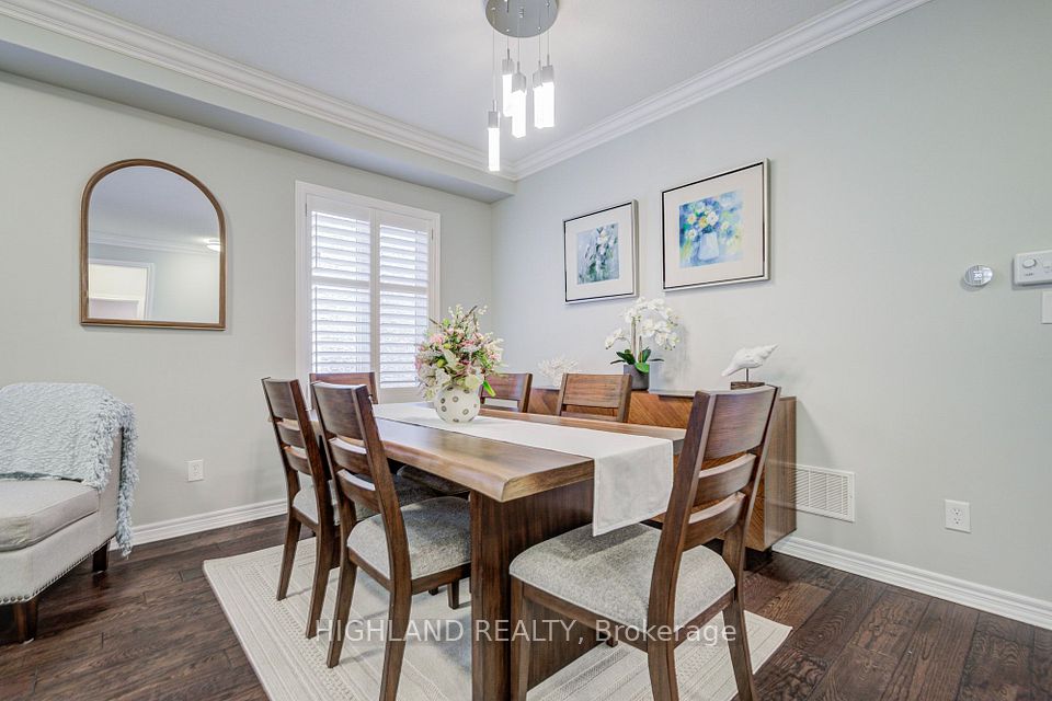 3175 Robert Brown Boulevard, Oakville, ON L6M 0P5 5