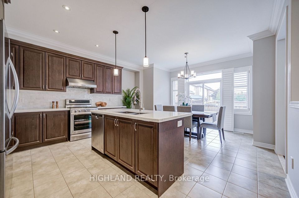 3175 Robert Brown Boulevard, Oakville, ON L6M 0P5 13