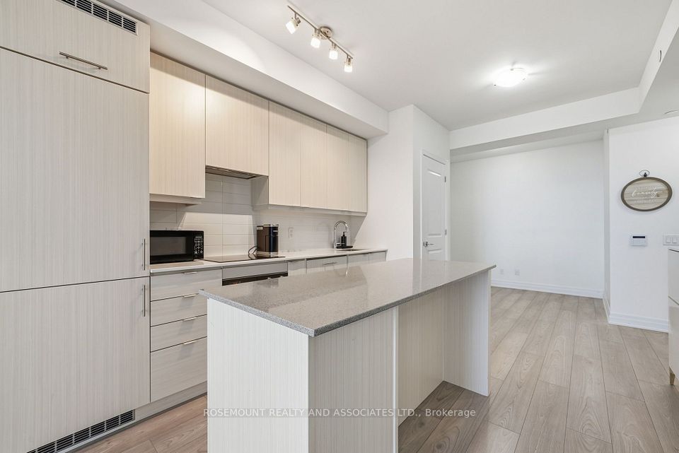 36 Elm Drive W 5, Mississauga, ON L5B 0N3 14