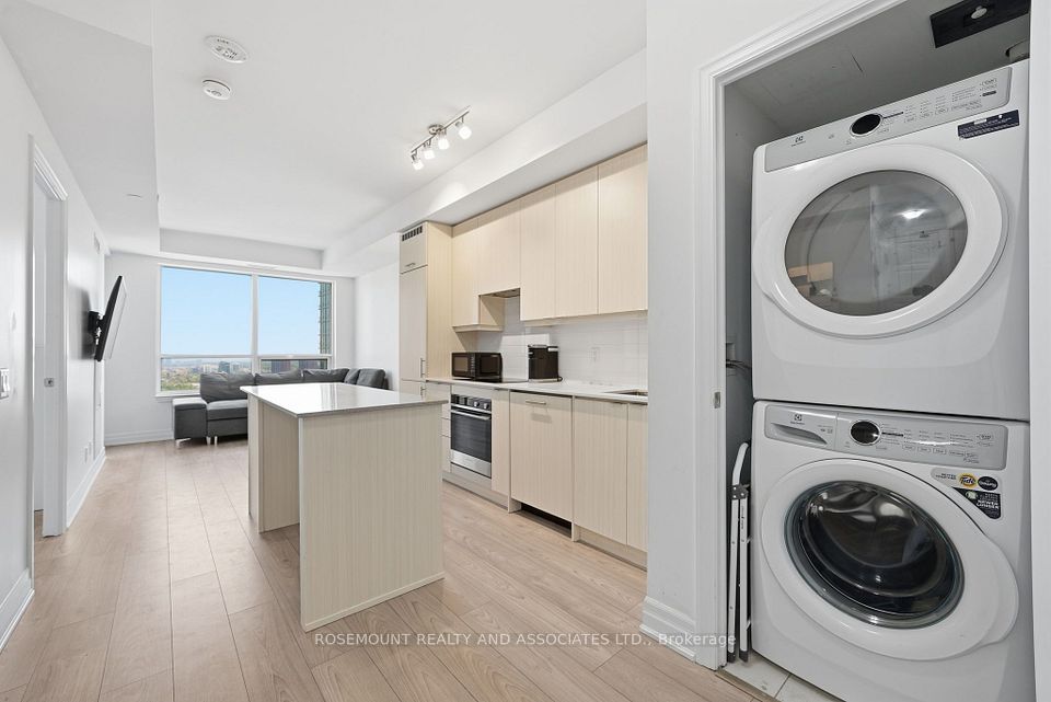 36 Elm Drive W 5, Mississauga, ON L5B 0N3 11