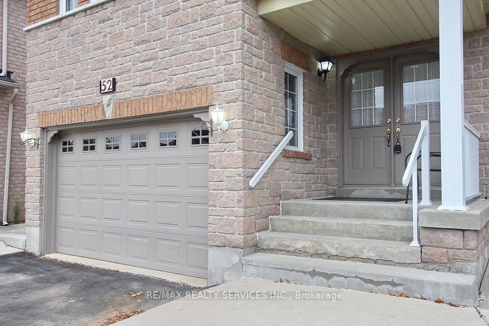 52 Lennon Trail, Brampton, ON L6Y 5P7 3