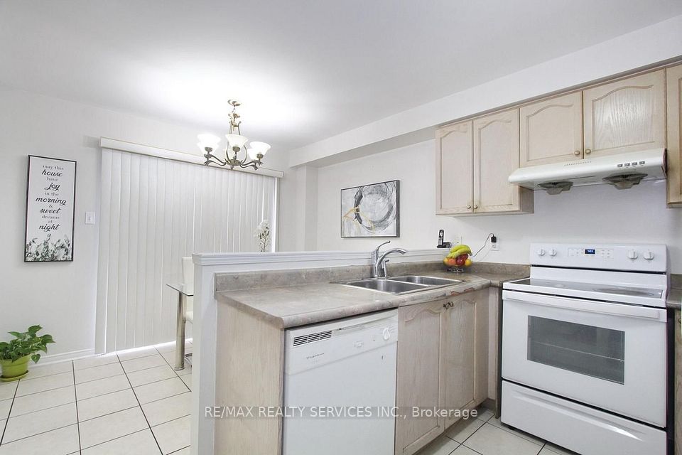 52 Lennon Trail, Brampton, ON L6Y 5P7 19