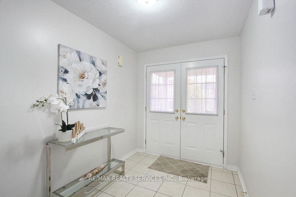 52 Lennon Trail, Brampton, ON L6Y 5P7 7