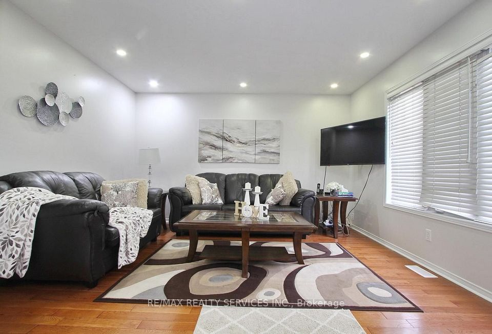 52 Lennon Trail, Brampton, ON L6Y 5P7 22