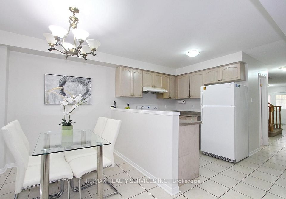 52 Lennon Trail, Brampton, ON L6Y 5P7 17