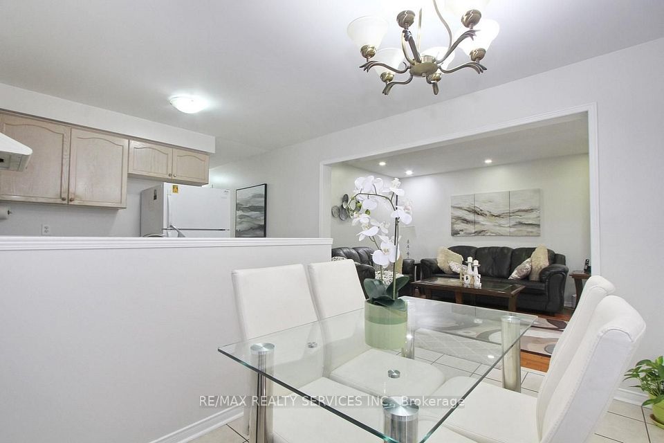 52 Lennon Trail, Brampton, ON L6Y 5P7 21