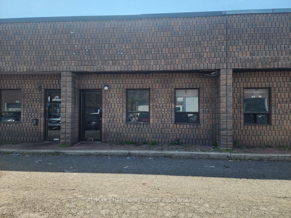 227 Advance Boulevard 16, Brampton, ON L6T 4J2 3