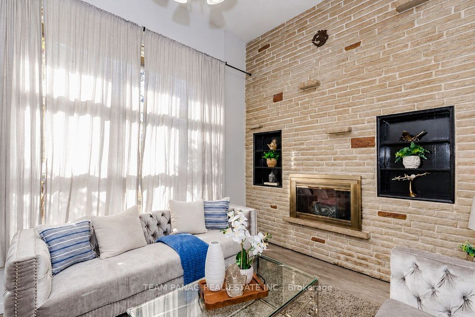 28 Briar Path, Brampton, ON L6T 2A2 6