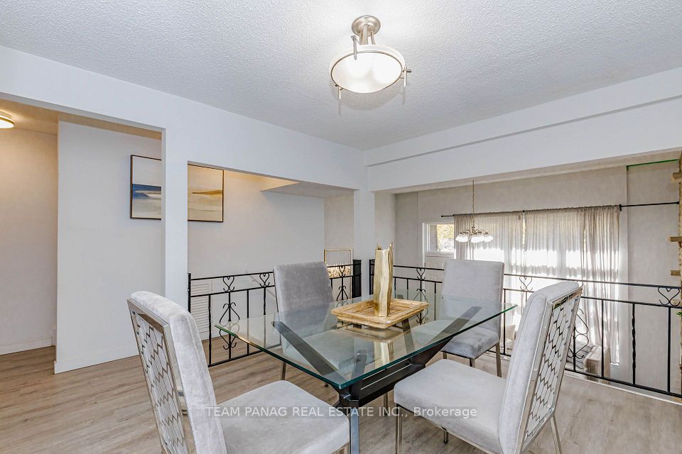 28 Briar Path, Brampton, ON L6T 2A2 19