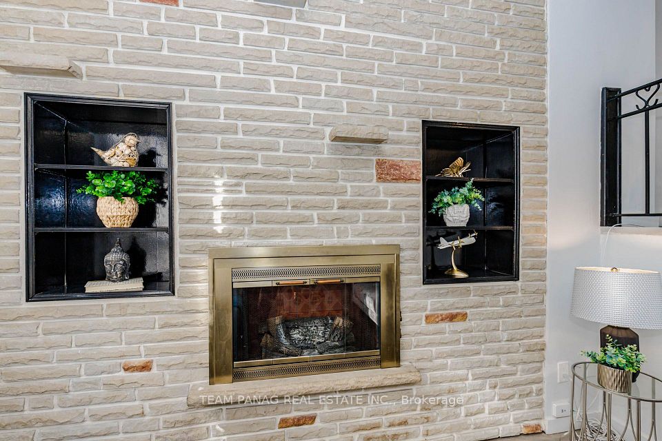 28 Briar Path, Brampton, ON L6T 2A2 10
